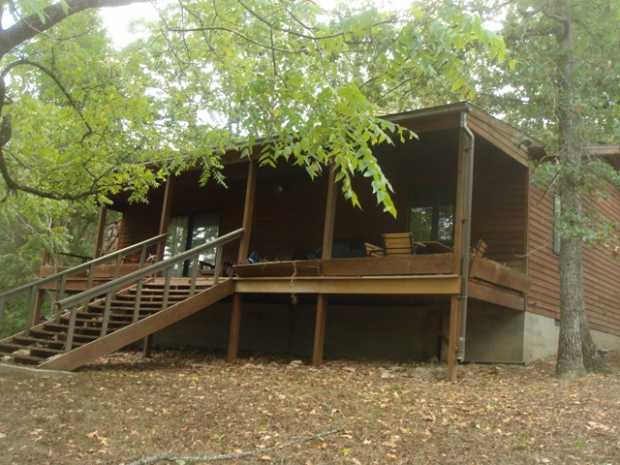 Rear of cabin, Caro Drive