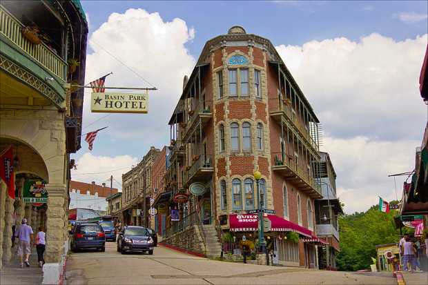 Eureka Springs, Wikimedia